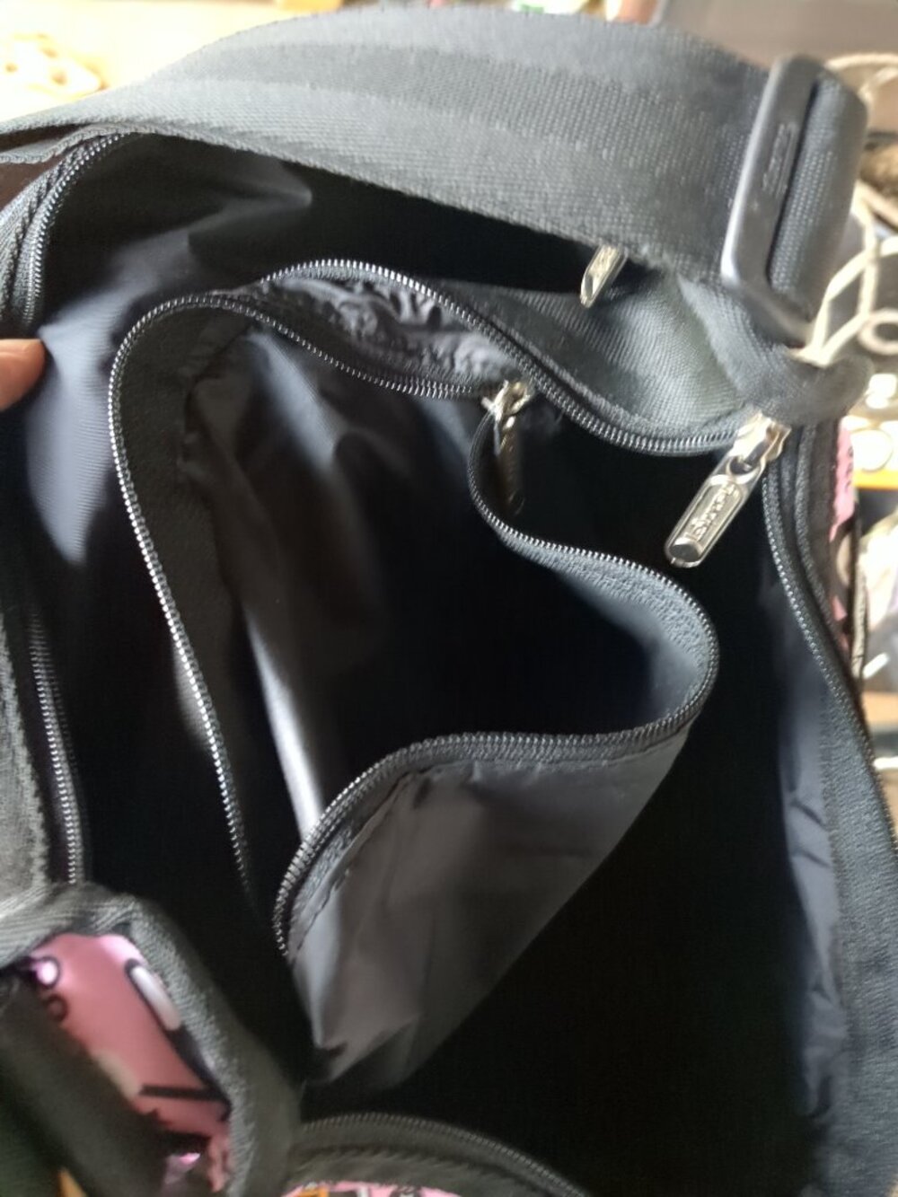 LeSportSac 6 Zippered Compartments - Picture 5 of 15